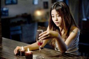 娱乐吃瓜酱浪漫喝酒